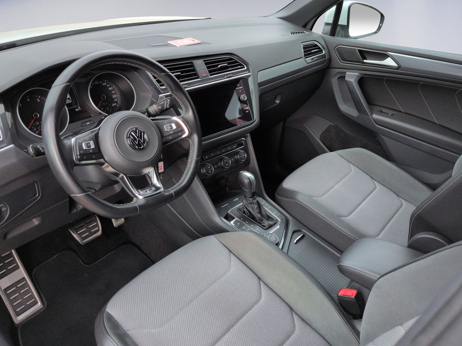 Tiguan 2.0 TSI DSG 4MOTION R-LINE NAVI+LED+SHZ