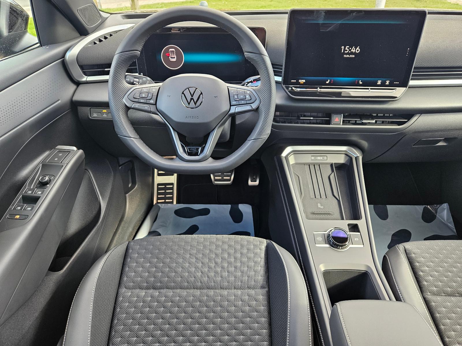 Volkswagen T-Roc 1.5 eTSI 110 kW R-Line DSG AHK LED