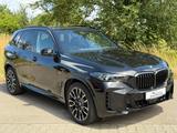 BMW X5 50 e xDrive M SportPro Luftfeder LED AHK 21" - BMW Gebrauchtwagen in Stuttgart