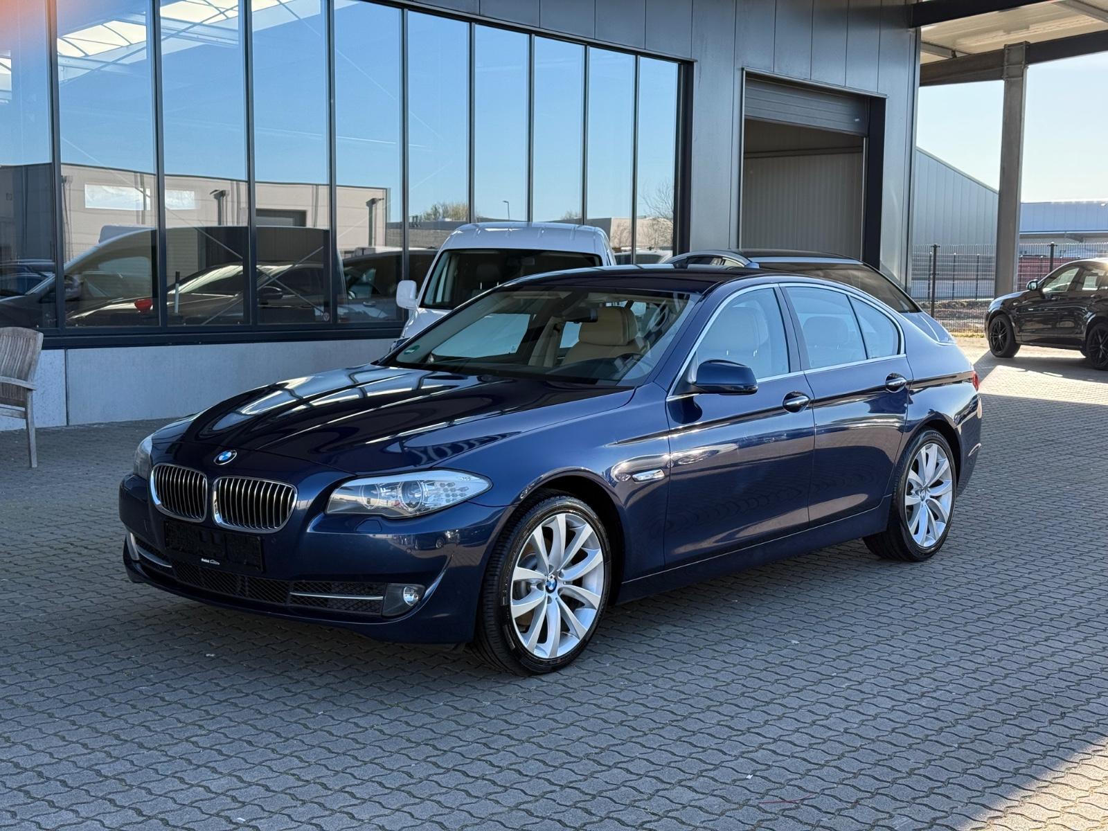 BMW 520i Lim. Bi-Xenon Volleder Navi prof SHZ Memory