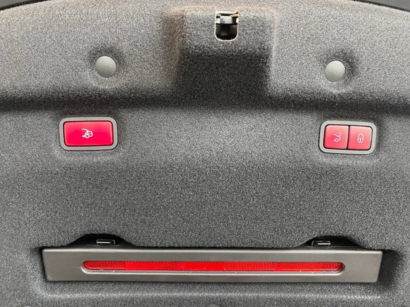 Fahrzeugabbildung Mercedes-Benz SL 63 4M+ AMG*Distronic*HUD*360*Burmester*Premiu