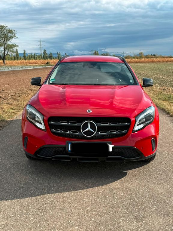 Image of Mercedes-Benz GLA 180
