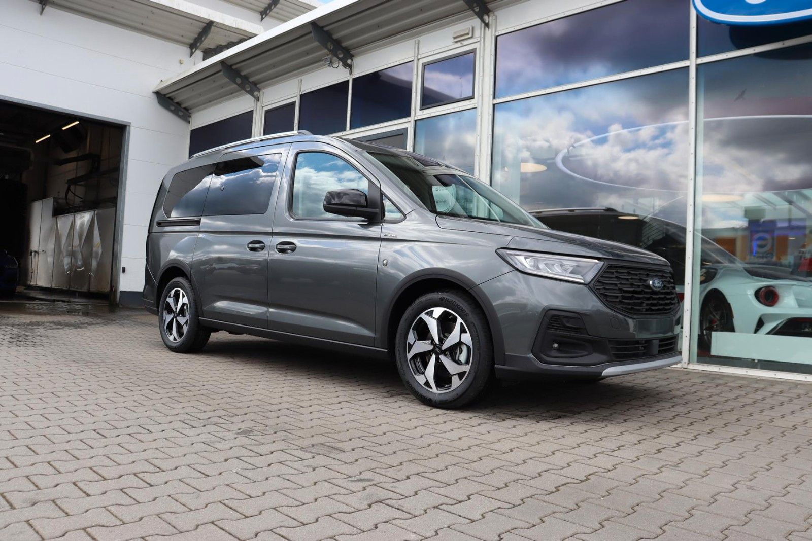 Ford Grand Tourneo Connect Active L2 4x4 3,99 FIN*mgl