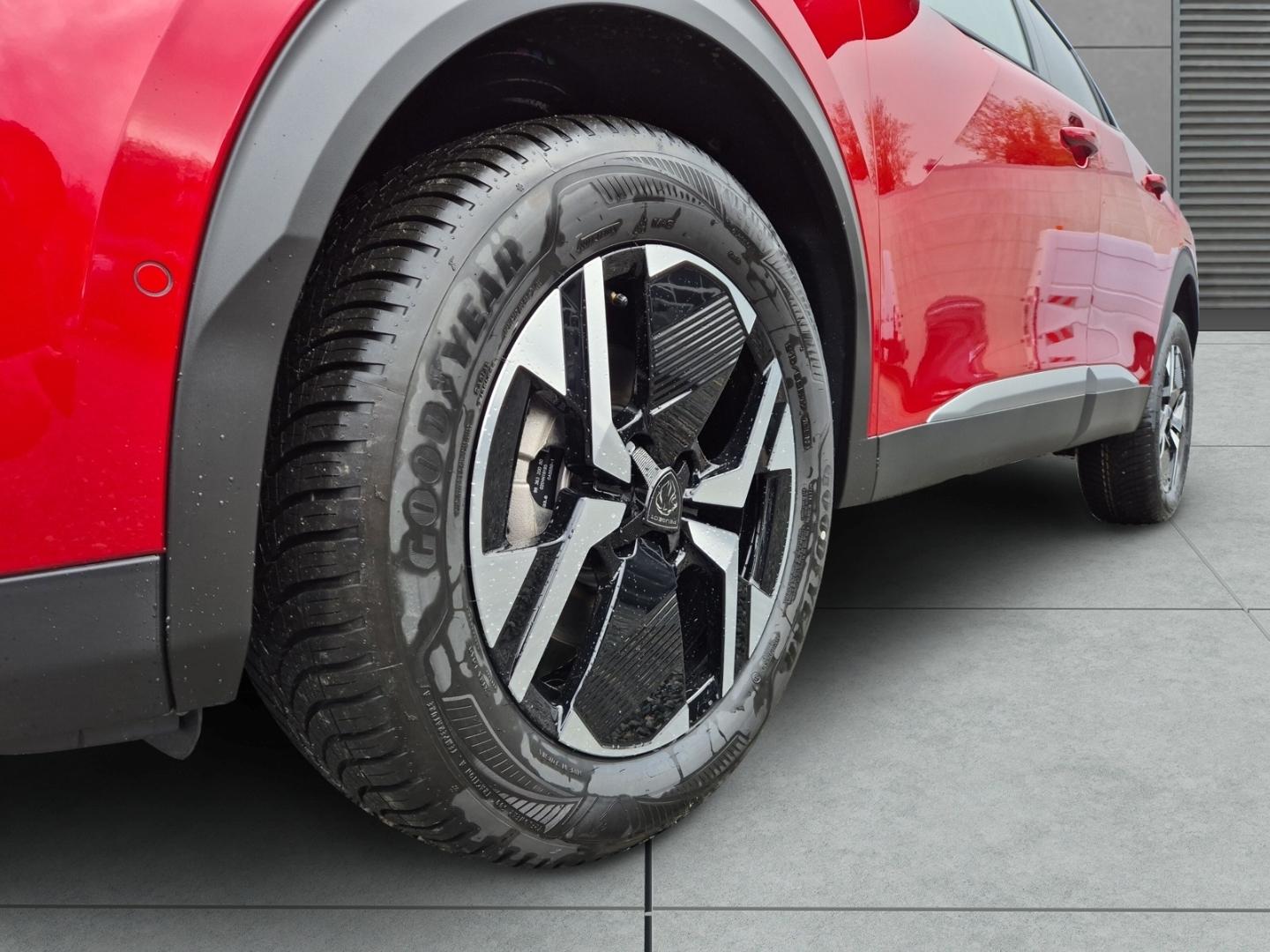 Peugeot 2008 Allure Hybrid AT Navi-u.Zugangs-Paket Sicht