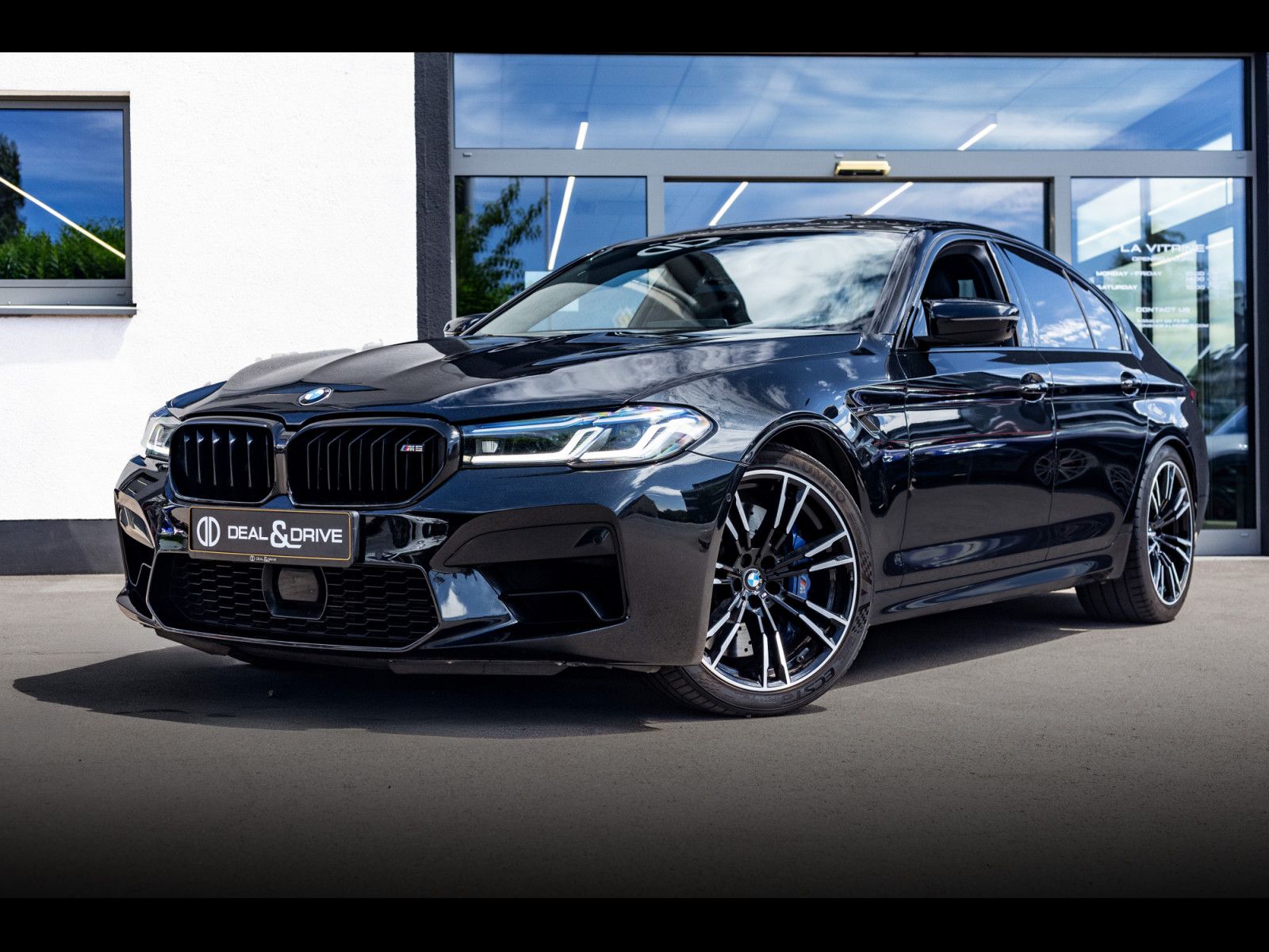 BMW M5 LIMOUSINE F90 XDRIVE°WARR 10/27°LASER°ABGAS