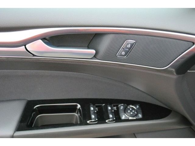Fahrzeugabbildung Ford Mondeo 2.0 Titanium+KEYFREE+TEMP.+AHK+AUTOMATIK+