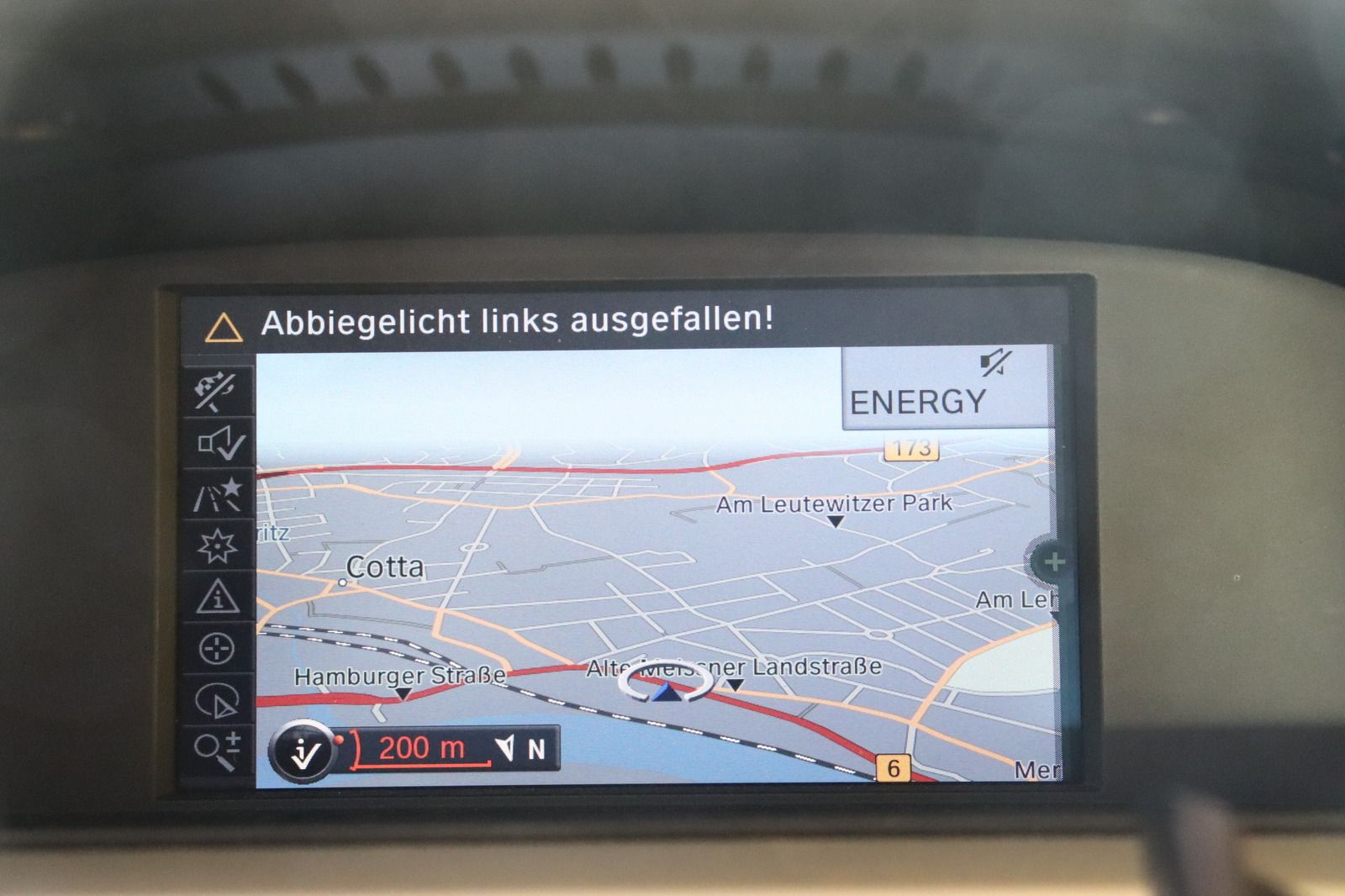 Fahrzeugabbildung BMW 318 i Touring * Xenon * SHZ * Navi