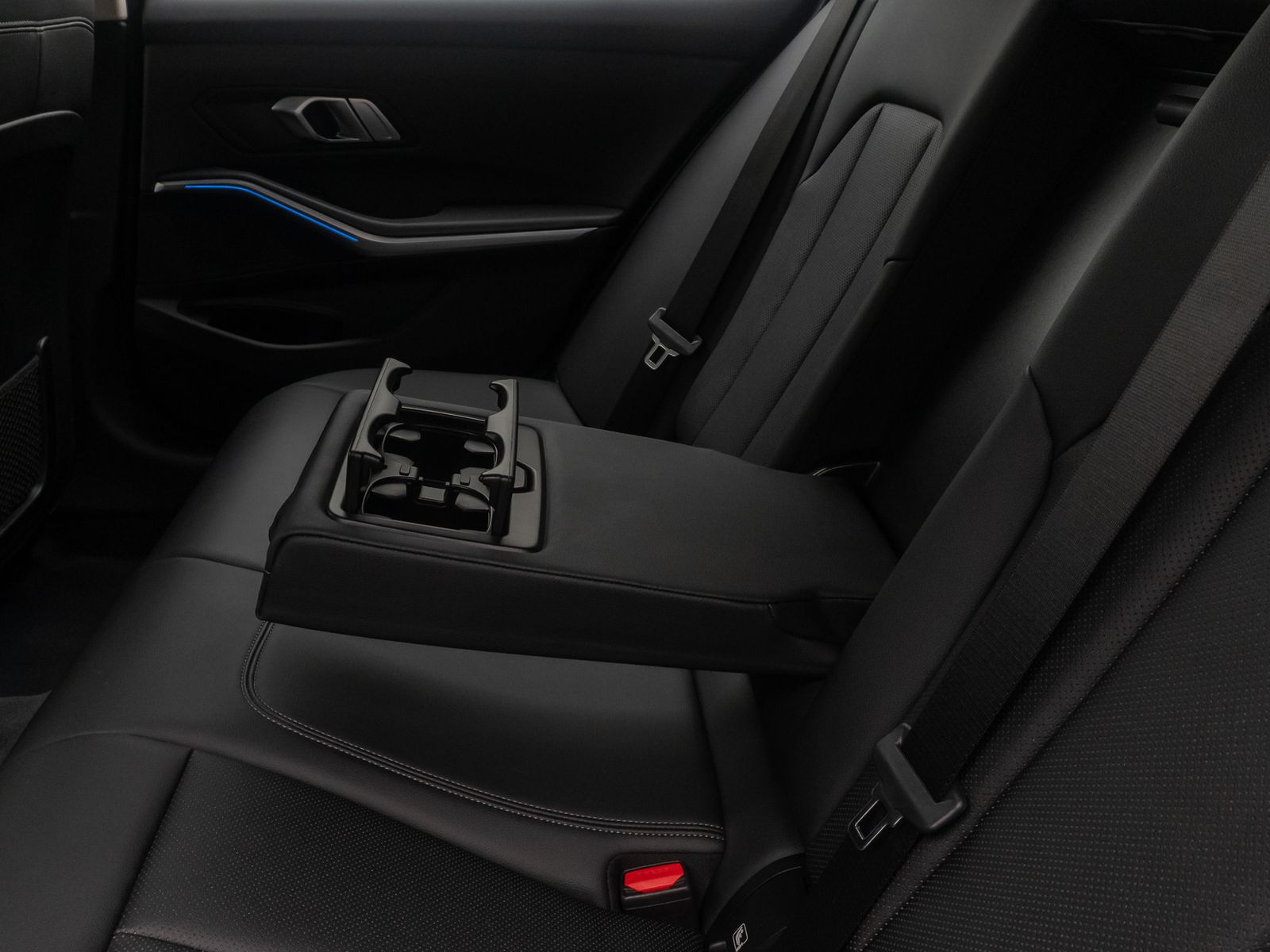 Fahrzeugabbildung BMW 320e xD Sport Line Kamera DAB Laser AHK Komfort