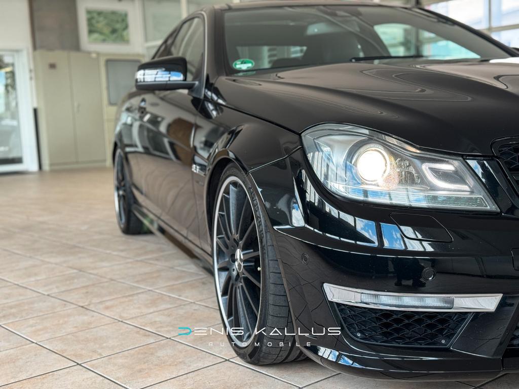 Mercedes-Benz C 63 AMG