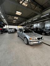 BMW E46 320i Facelift - BMW 320: 320i E46