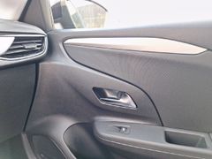 Fahrzeugabbildung Opel Corsa F Edition 1.2 Turbo AT8 RFK, Tot-Winkel