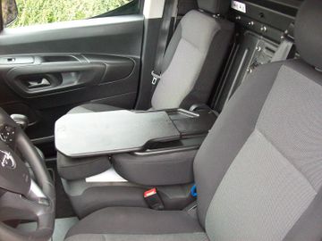 Bild 22 Opel Combo 1.5D Cargo XL PDC Klima FlexCargo Holzbode