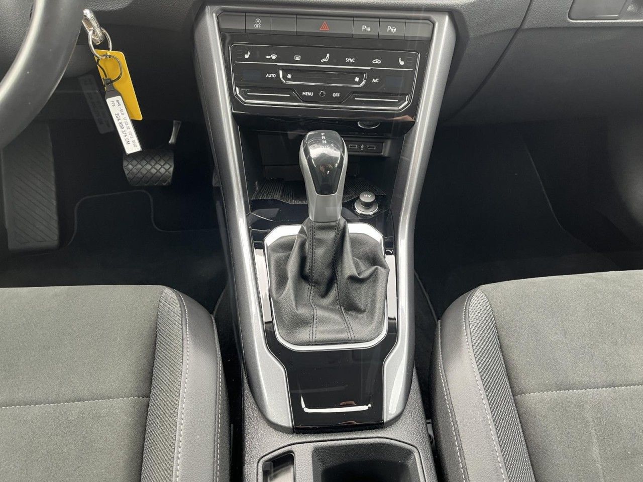 Volkswagen T-Roc - Bild 12