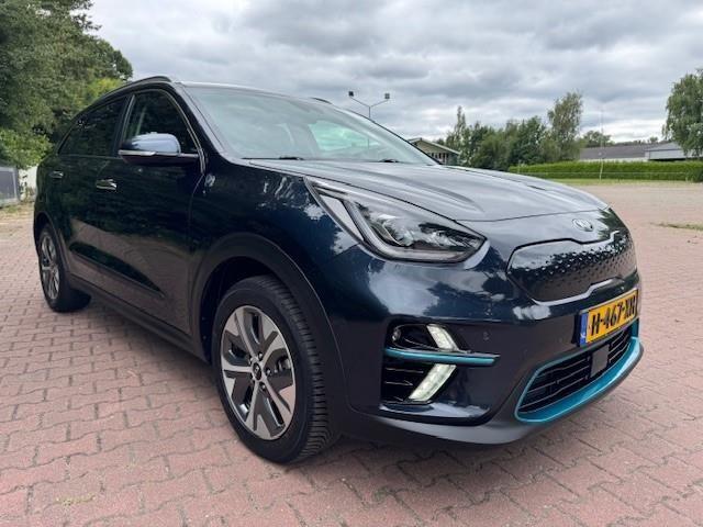 Kia Niro E-NIRO EXECUTIVELINE 64KWH 3FASE LADEN/ACAR