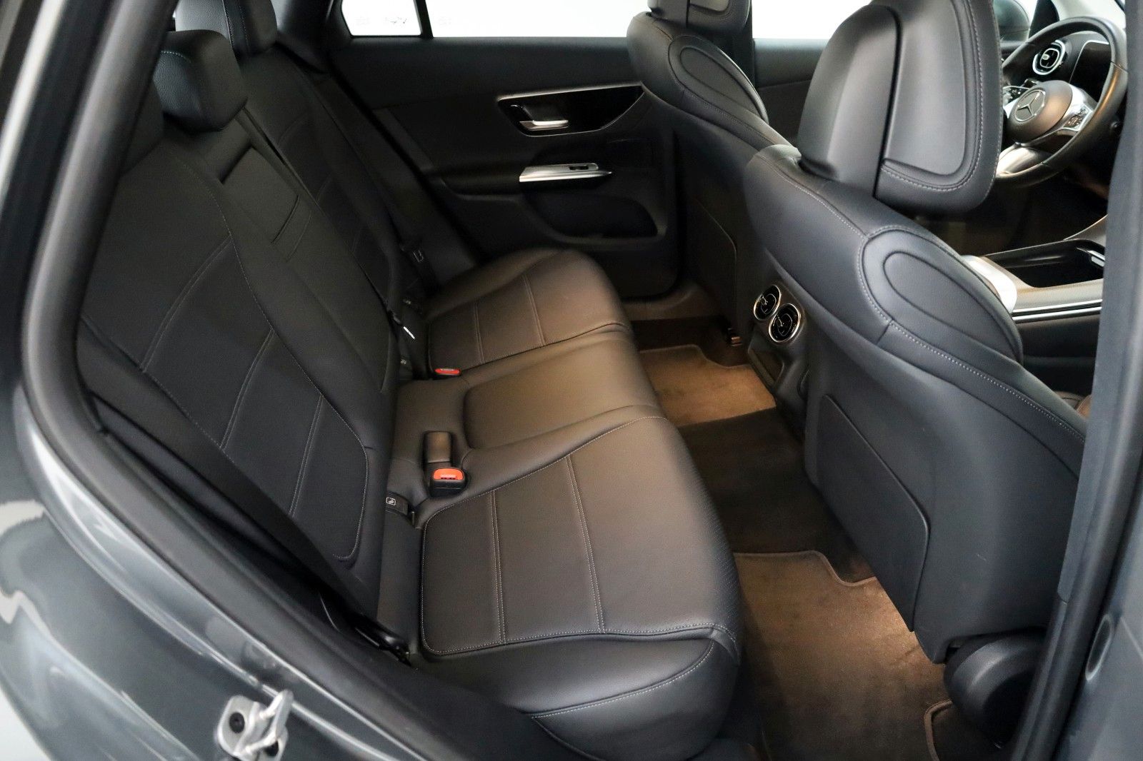 Fahrzeugabbildung Mercedes-Benz GLC 220d 4M Avantgarde,Leder,Navi,ACC,ParkPak+WR