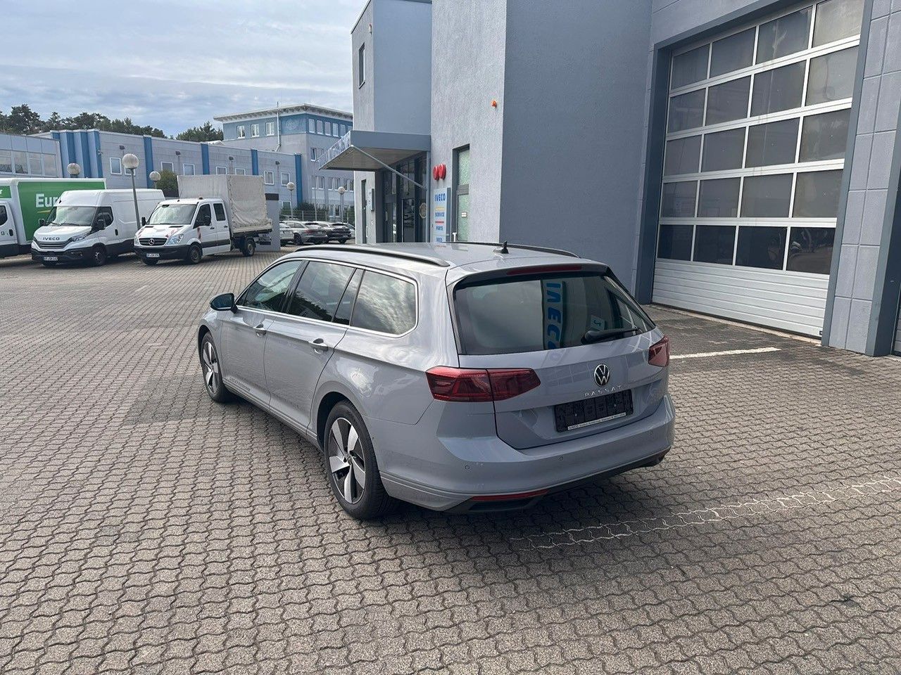 Volkswagen Passat Variant Business imagem 3
