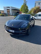 Porsche Macan - - - Porsche Macan in Bonn