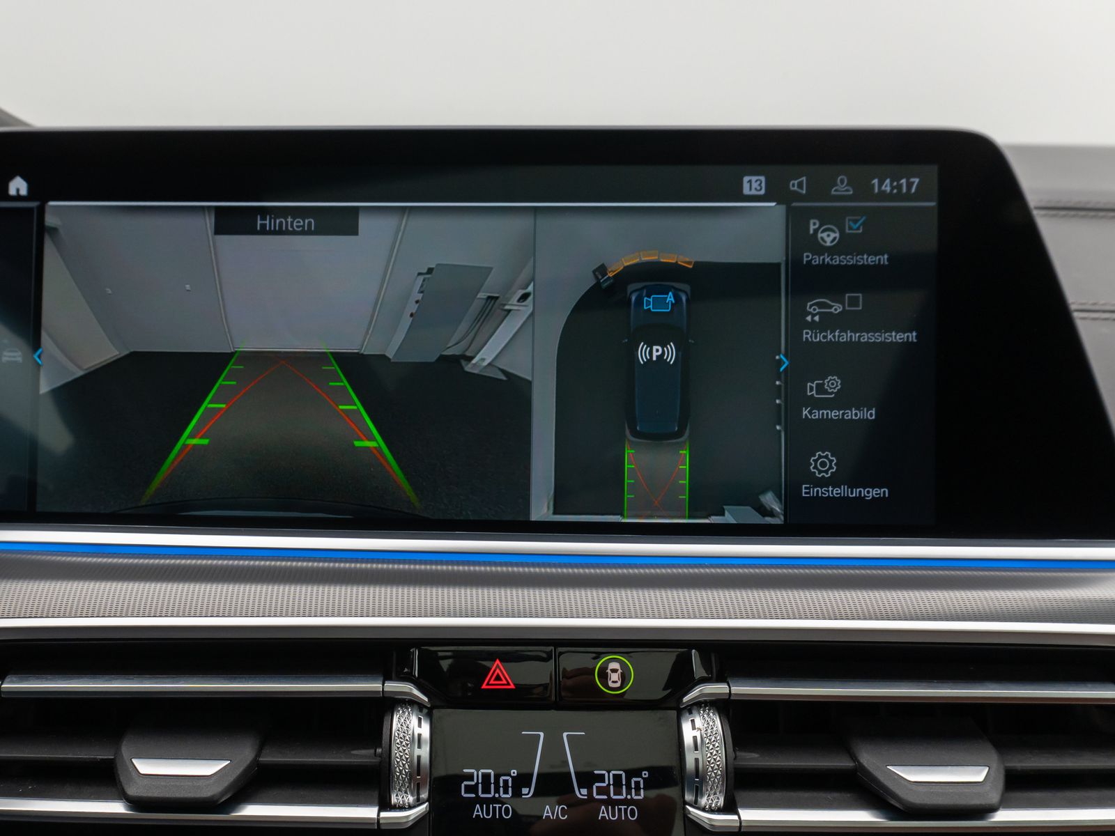 Fahrzeugabbildung BMW X5 xD45e M Sport Panorama 360°HUD HiFi NightVisi
