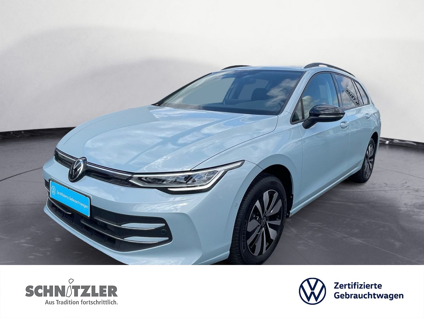 Volkswagen Golf Variant 1.5 eTSI DSG LED NAVI PANO foto 1