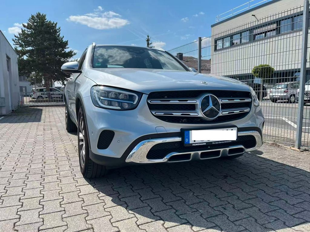 Image of Mercedes-Benz GLC 220