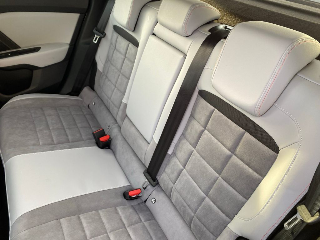 Fahrzeugabbildung Citroën C4 PureTech 130 *Automatik* MAX *beh. Frontsch*