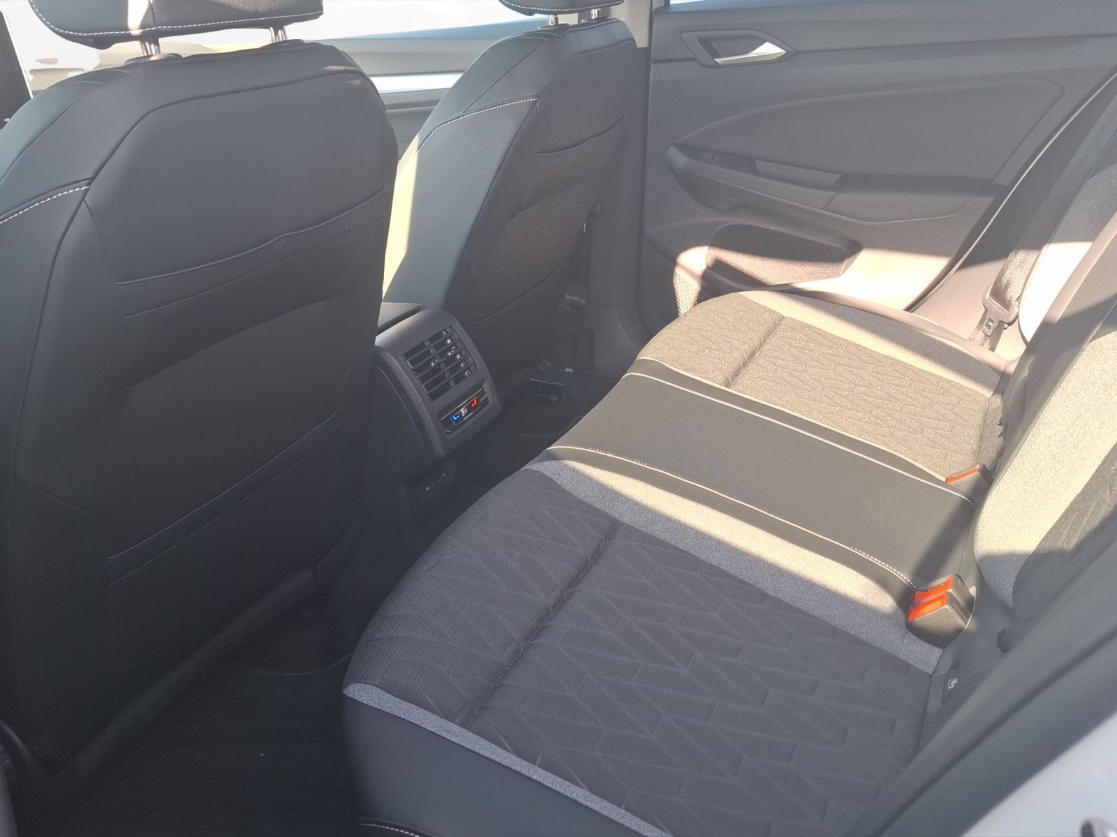 Volkswagen Golf - Bild 4