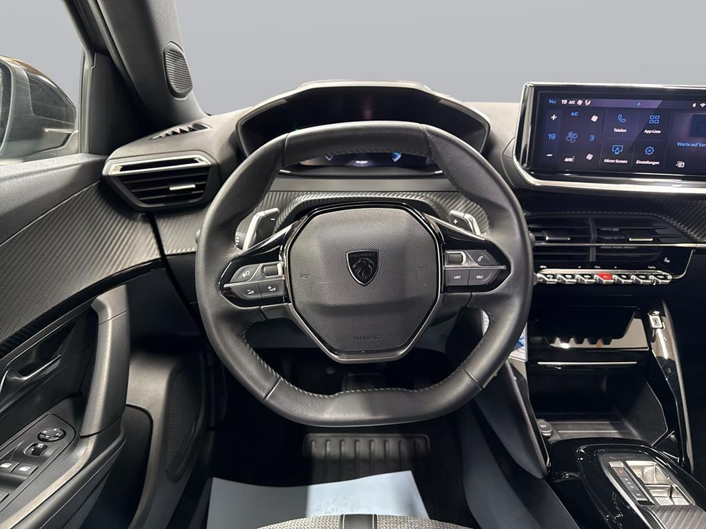 Peugeot 2008 Allure BlueHDI 130 EAT8