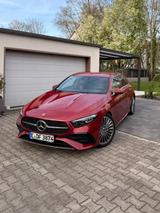 Mercedes-Benz A 180 AMG Line - Multibeam LED - Top Zustand
