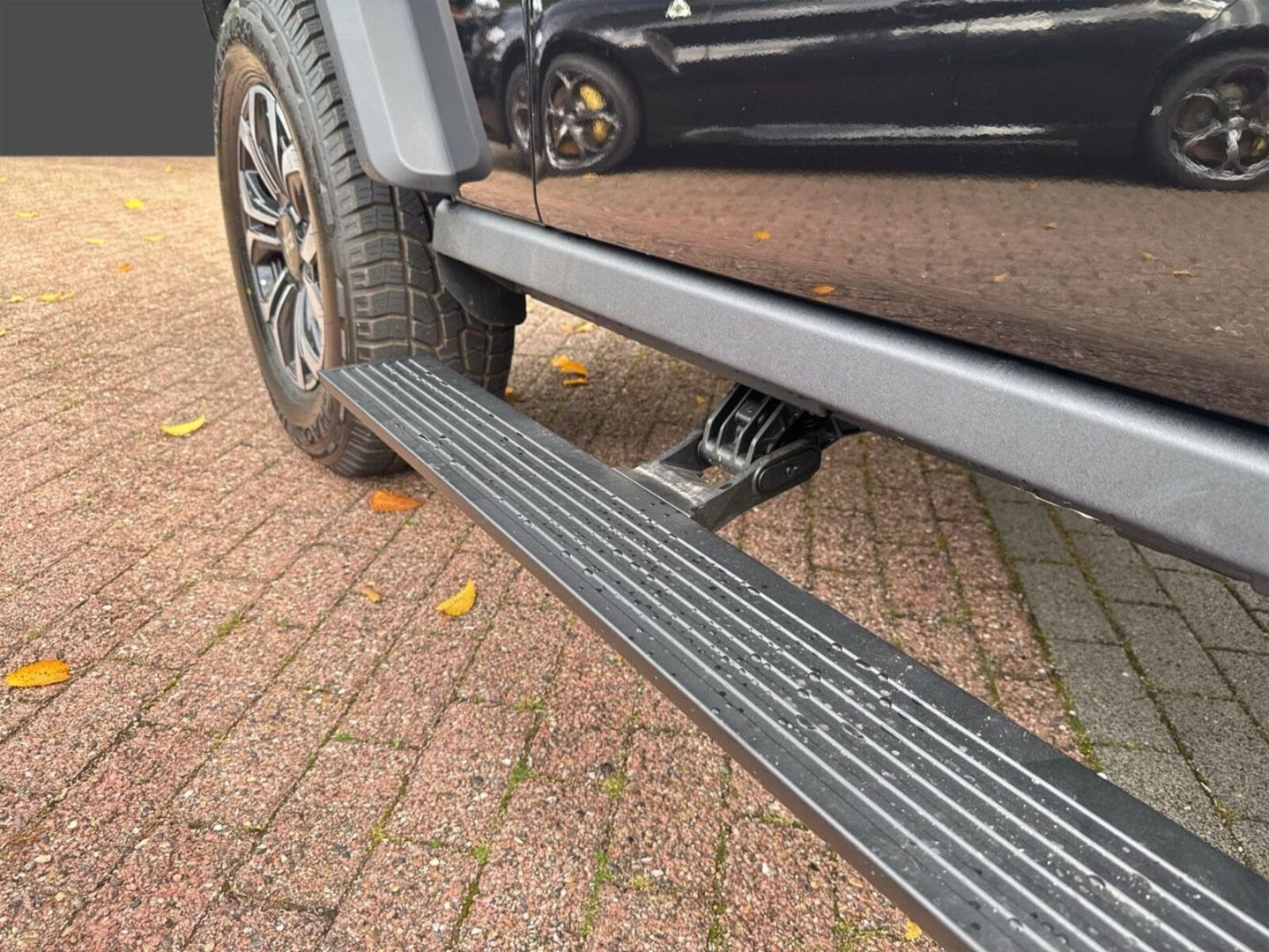 Fahrzeugabbildung BAW 212 4X4 2.0 Diesel Automatik - Leder