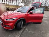 Ford Mustang Mach-E 76 kWh - Technologie Paket 2 - Ford Mustang Mach-E von privat