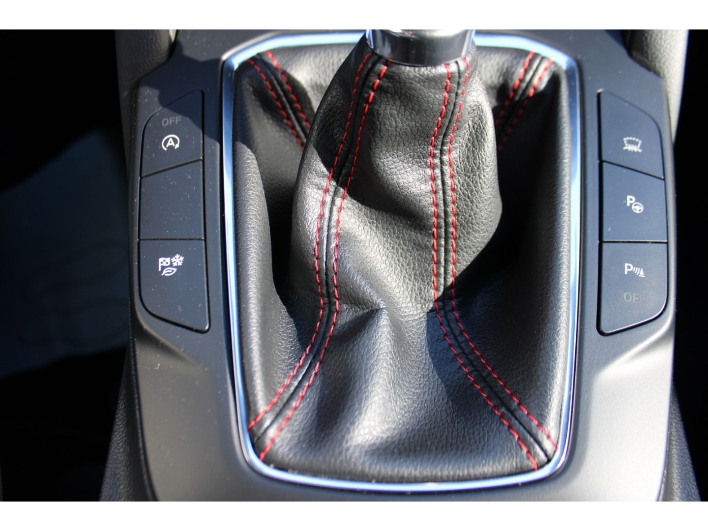 FORD Kuga 1.5 EcoBoost ST-Line X ACC LED TWA Pano AHK - Image 28