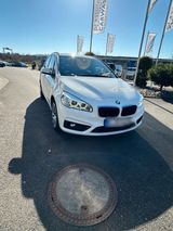 BMW Bmw 216d Active - BMW 216 von privat