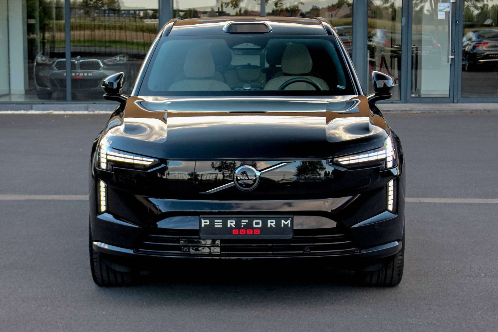 Volvo EX90 *7PL*107kWh*AWD*TWIN MOTOR ULTRA PERFORMANC imagem 2