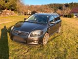Toyota Avensis D4D 2.2 D-CAT T25 - Toyota Avensis T25 mit Diesel-Antrieb