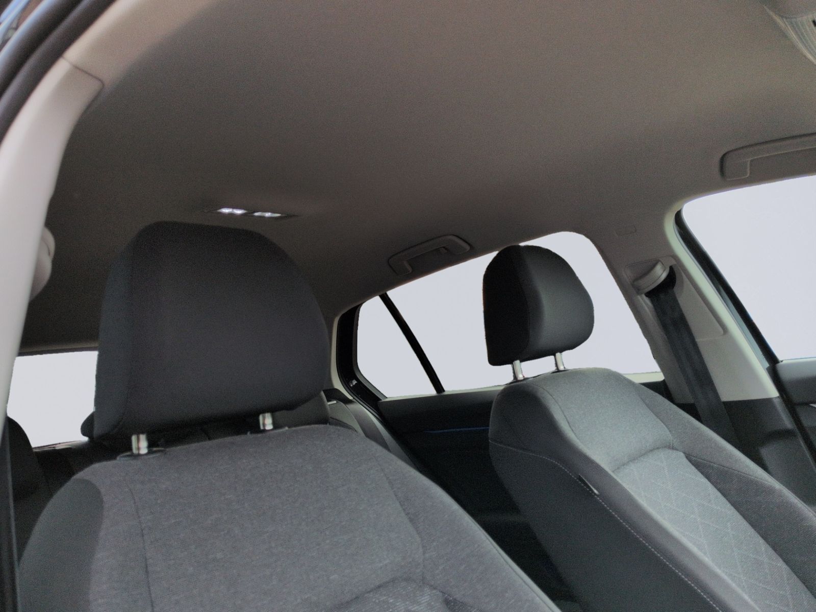 Golf VIII 1.0 eTSI DSG Life LED+ACC+APP+NAVI