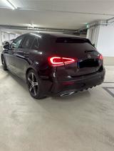 Mercedes-Benz A250 AMG Line 224PS | MBUX groß | LED - Mercedes-Benz A 250 von privat