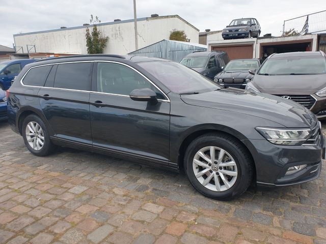Volkswagen Passat Variant Business*Reparierte Unfallschaden