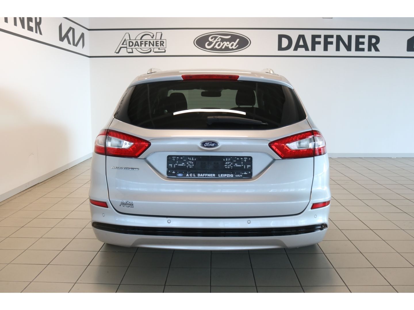 Fahrzeugabbildung Ford Mondeo Turnier Titanium 2.0 TDCi Automatik LED