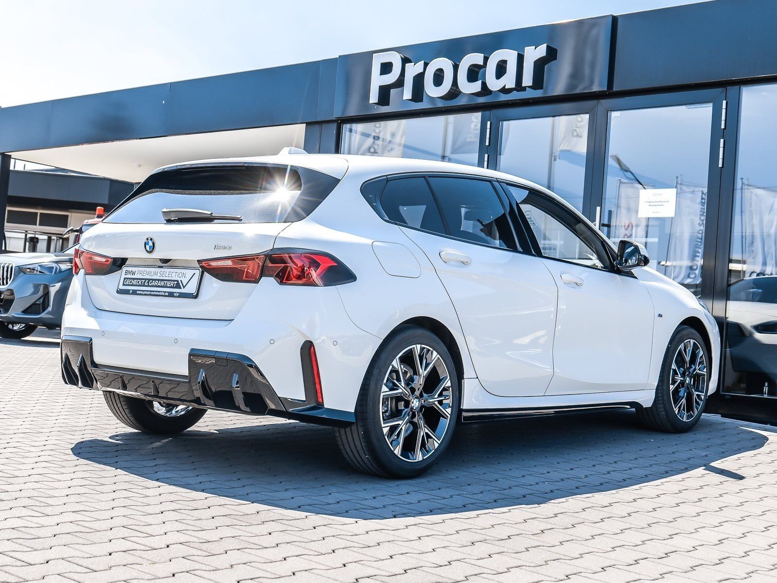 BMW 120 - Bild 2