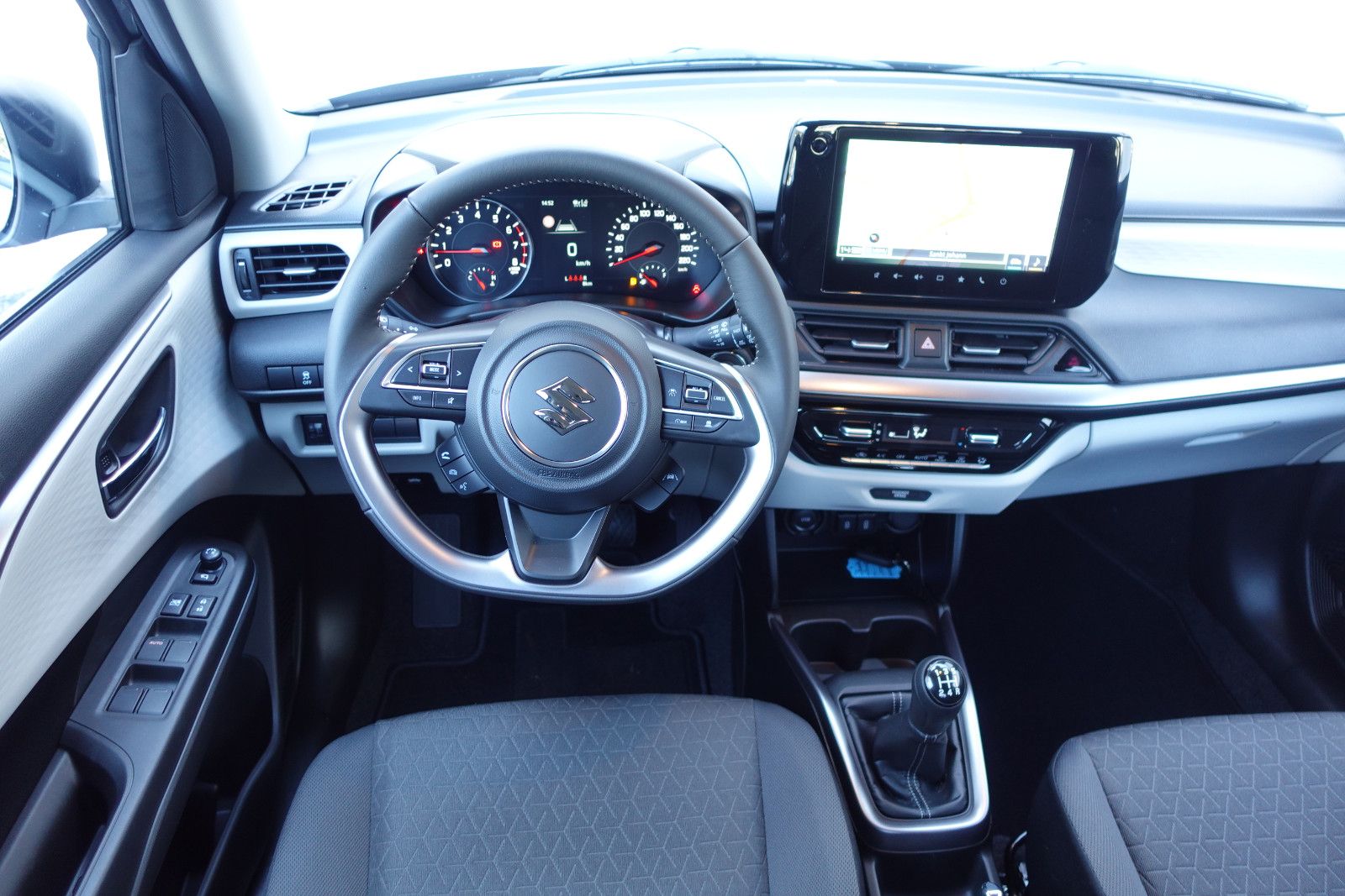 Fahrzeugabbildung Suzuki Swift Comfort 1.2,Navi,Sitzhz,Kamera,Alu,DAB,LED