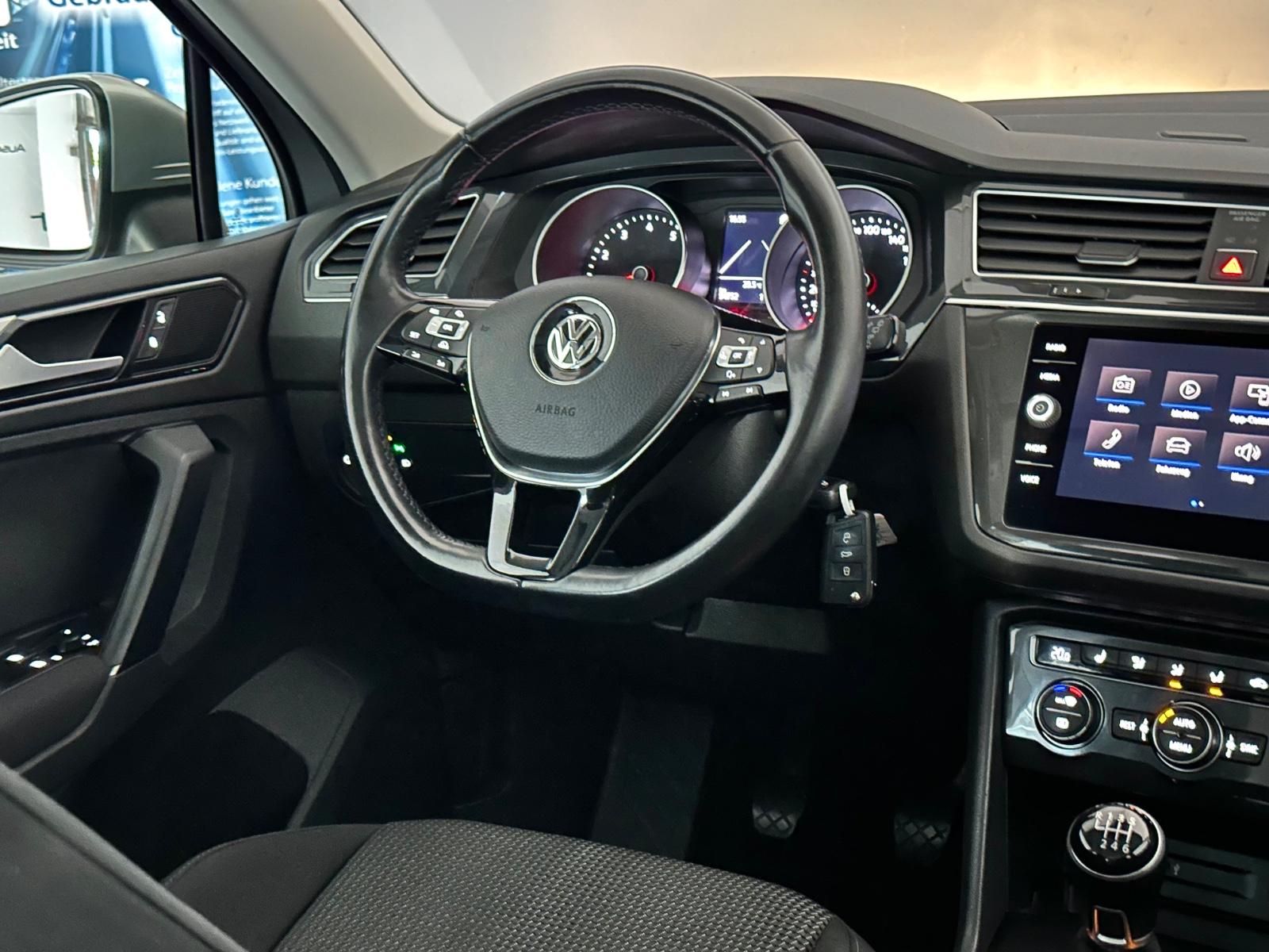 Volkswagen Tiguan Trendline BMT/App-Connect/PDC/Temp./18"