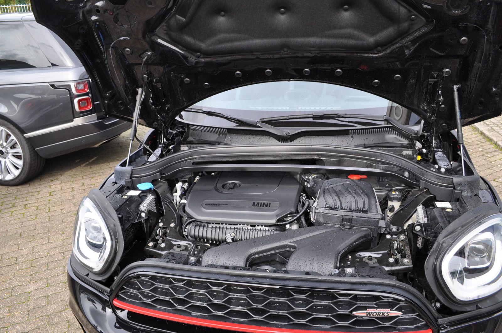 Fahrzeugabbildung MINI John Cooper Works Countryman Vollausstattung