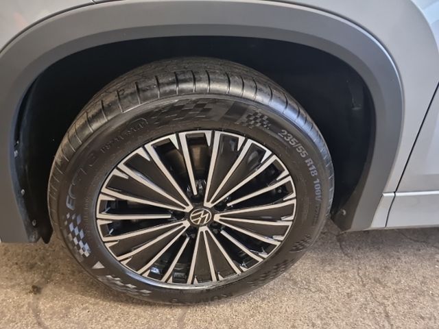 Fahrzeugabbildung Volkswagen Tayron 2.0 TDI Elegance 4Motion 7-SITZER STHZG N