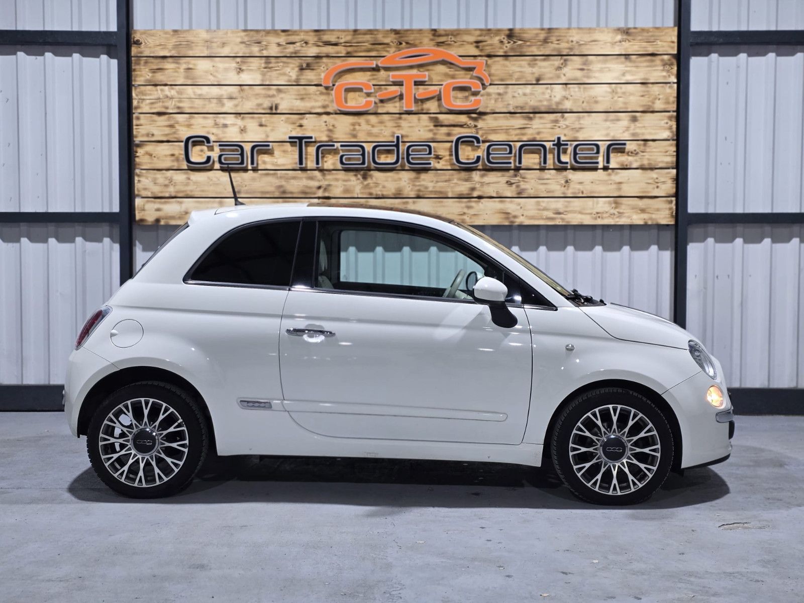 Fahrzeugabbildung Fiat 500 Lounge/Klima/Panorama/EURO6/TÜV-NEU/Garantie