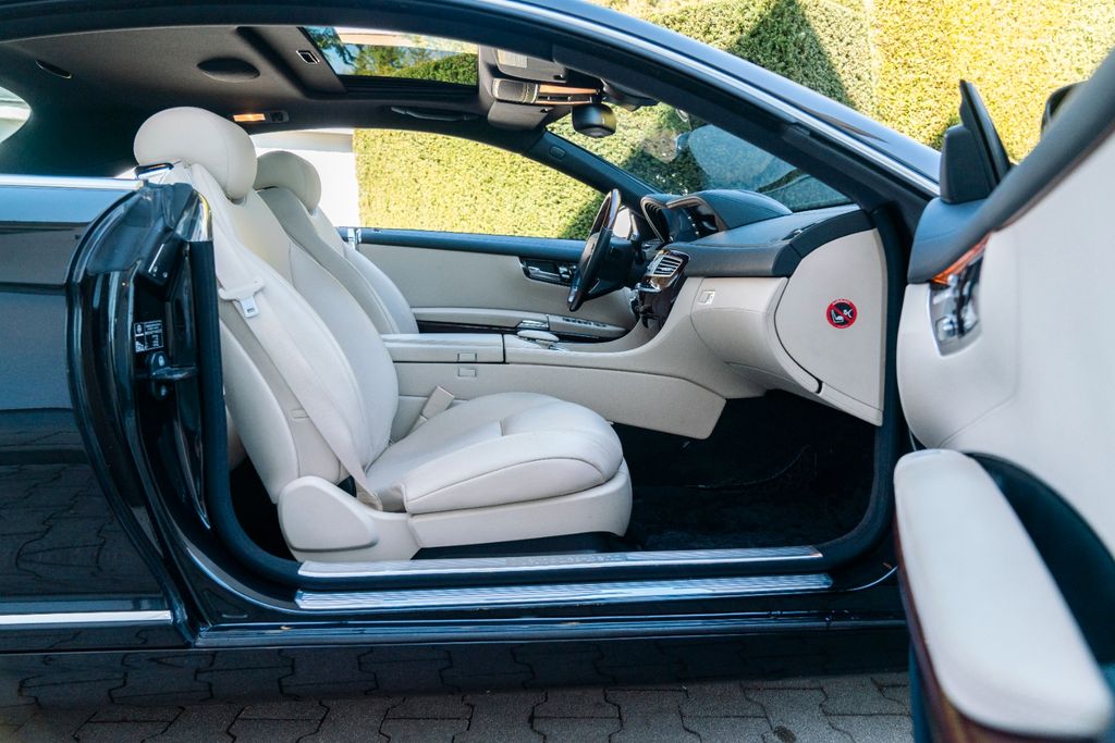 MERCEDES-BENZ CL 500 Coupe/ DE/ 1. HAND / MASSAGE/ NACHTSICHT MERCEDES-BENZ CL 500 Coupe/ DE/ 1. HAND / MASSAGE/ NACHTSICHT
