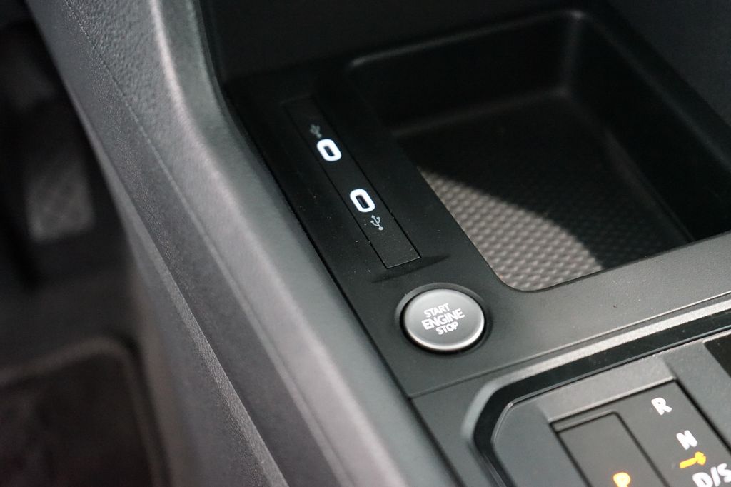 VW Caddy 1.5 TSI DSG | Kamera | Sitzheizung | AHK VW Caddy 1.5 TSI DSG | Kamera | Sitzheizung | AHK