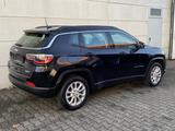 Jeep Compass 1.3 MultiAir FWD Longitude - Jeep Compass Longitude mit Benzin-Antrieb
