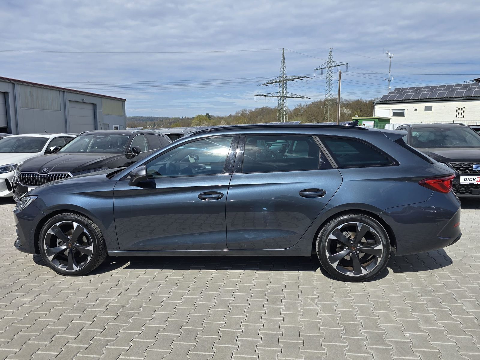 Fahrzeugabbildung CUPRA Leon 1.5 eTSI DSG MATRIX-LED*ACC*APP*KAMERA*18"