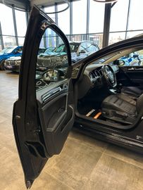 MYAUTOCENTER – Gebraucht- und Jahreswagen mit Werkstattservice in Pfaffenhofen Volkswagen Golf VII Variant Highline BMT *R Line*Navi*Xenon