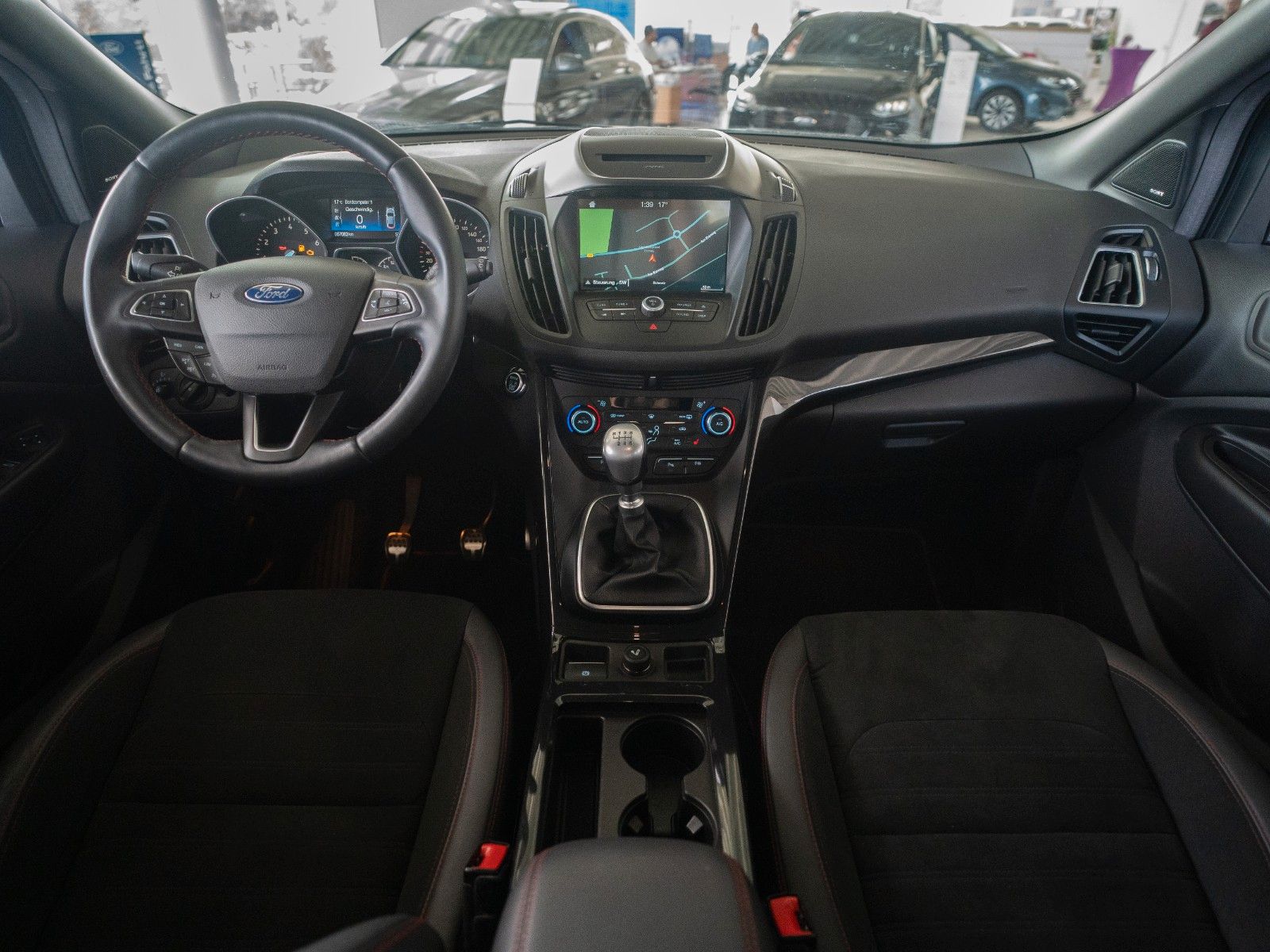 Fahrzeugabbildung Ford Kuga ST-Line WINTER-P./NAVI/KAMERA